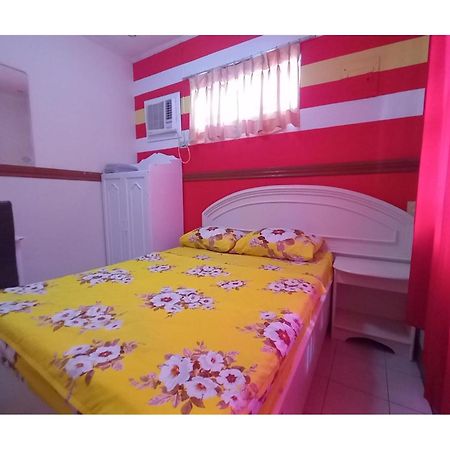 RedDoorz @ Jomckayl Apartelle Naga Exterior foto