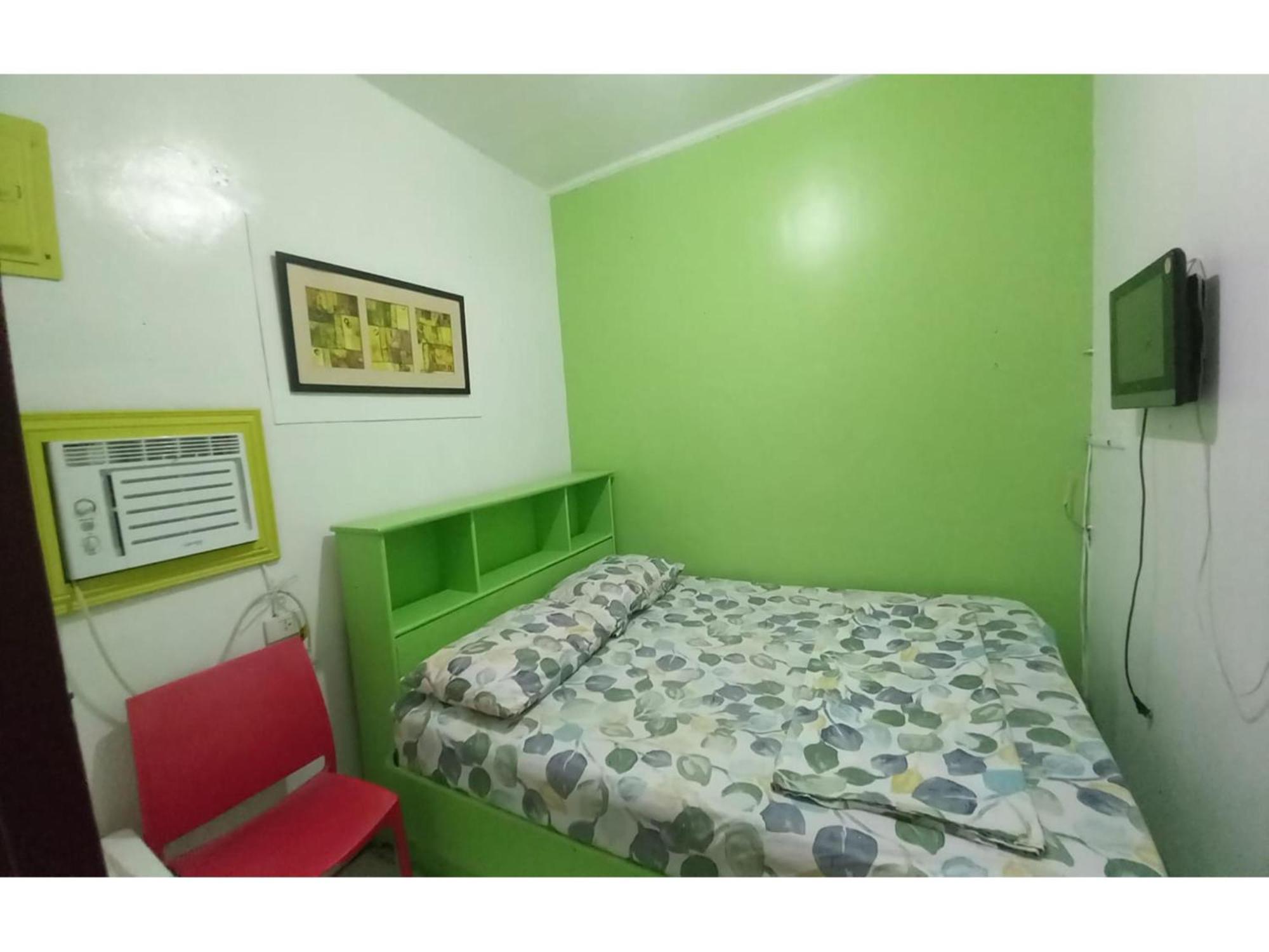 RedDoorz @ Jomckayl Apartelle Naga Exterior foto