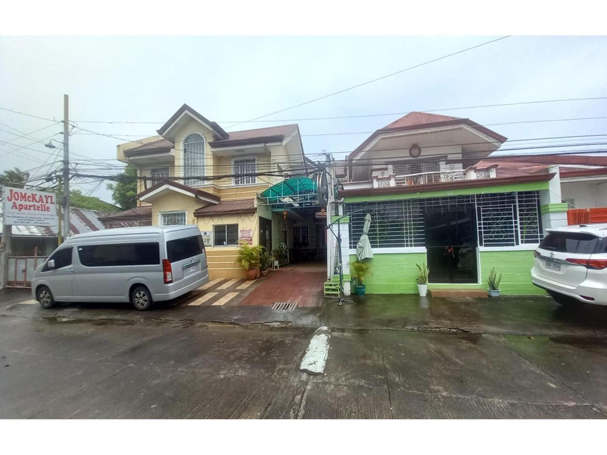 RedDoorz @ Jomckayl Apartelle Naga Exterior foto